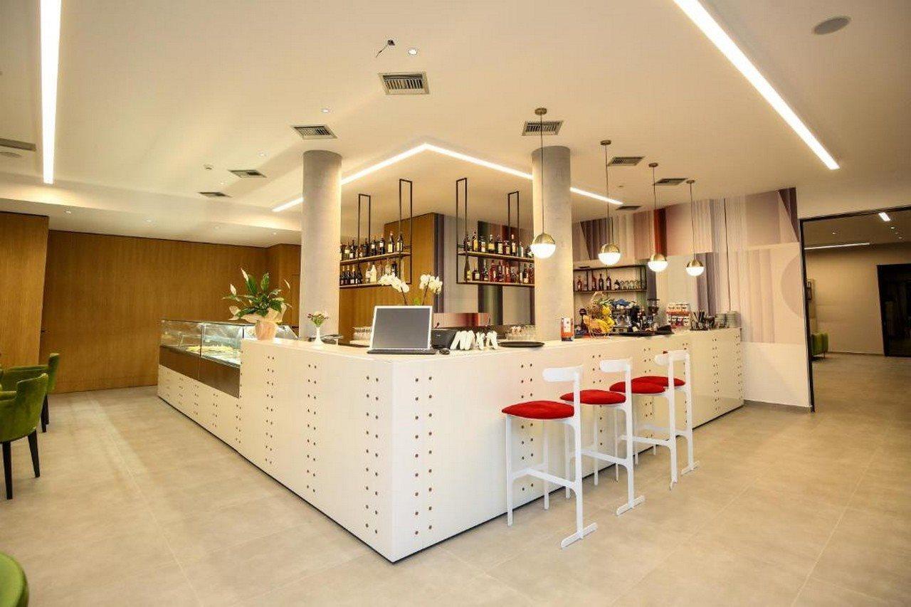 Regina Garden Vlore Exterior photo